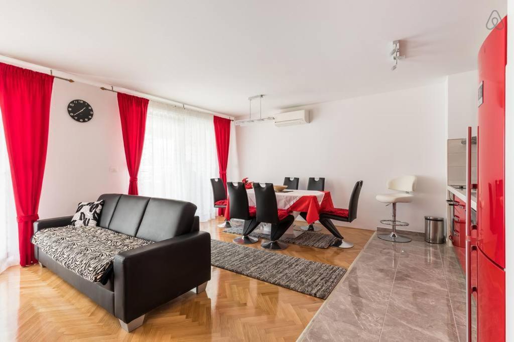 Apartments Nena Сплит Екстериор снимка